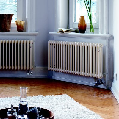 Изображение товара Стальной трубчатый радиатор Zehnder Charleston 10 секций, нижнее подключение
