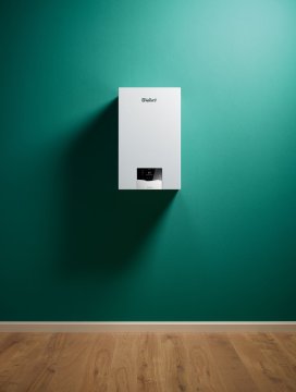 Настенный газовый котел Vaillant ecoTEC plus VU 30CS/1-5 (N-INT4)