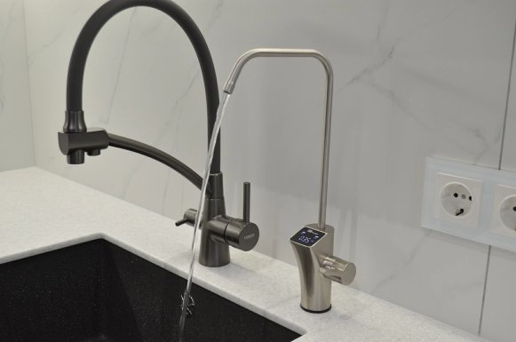 Прямоточная система обратного осмоса E8 tempo AW-RB06-800G