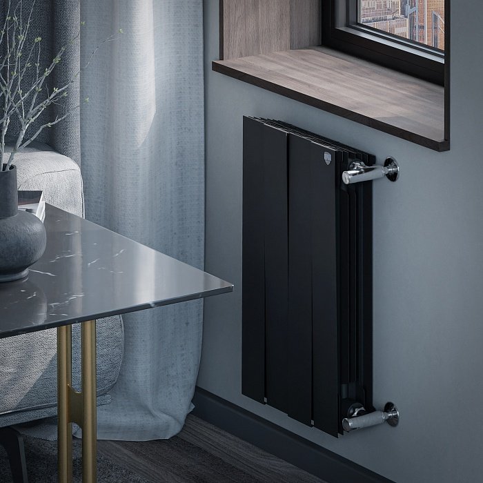 Биметаллический радиатор отопления Royal Thermo PianoForte 500 черный 4 секции