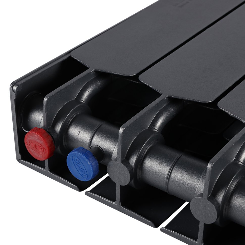 Биметаллический радиатор отопления Rifar Supremo Ventil SVR 500 нижнее правое подключение 4 секции титан